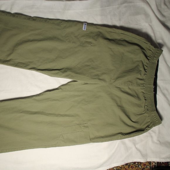 green scrubs pants - Picture 1 of 7